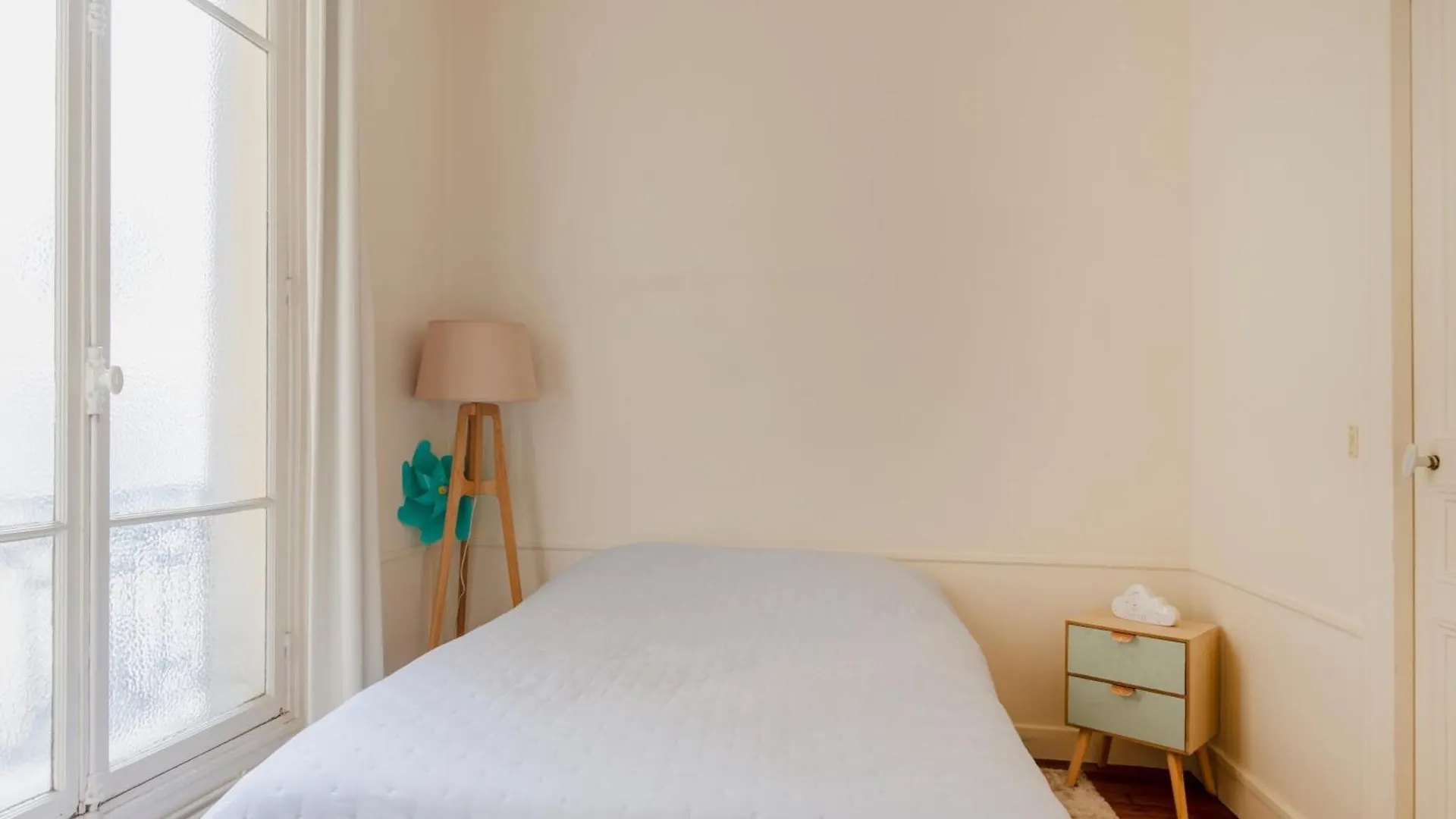 Prestigious Triangle D'Or 2Br Champs-Elysee - Montaigne Apartment Paris